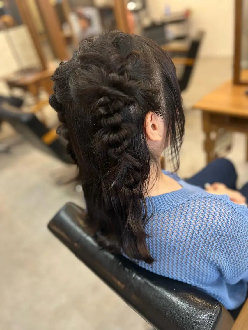 ミディアム ツインテール ヘアセット Style Tのヘアスタイル