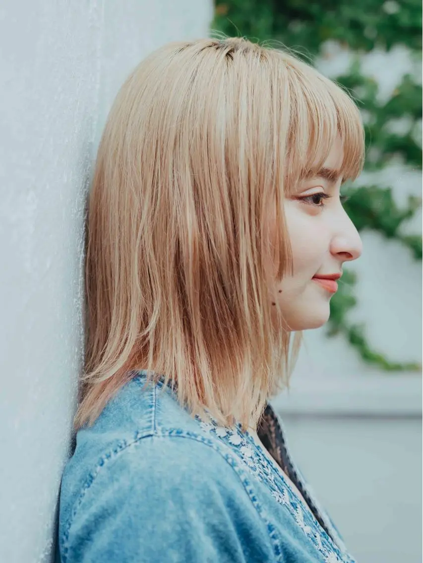 ショート カラー ヘアアレンジ 抜きっぱなしブロンド ハイライトカラー ハイライト カット ヘアカラー トリートメント 北九州美容室 🕊️わかな✂︎のヘアスタイル