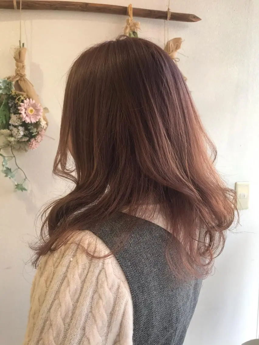 セミロング 松本 美香のヘアスタイル