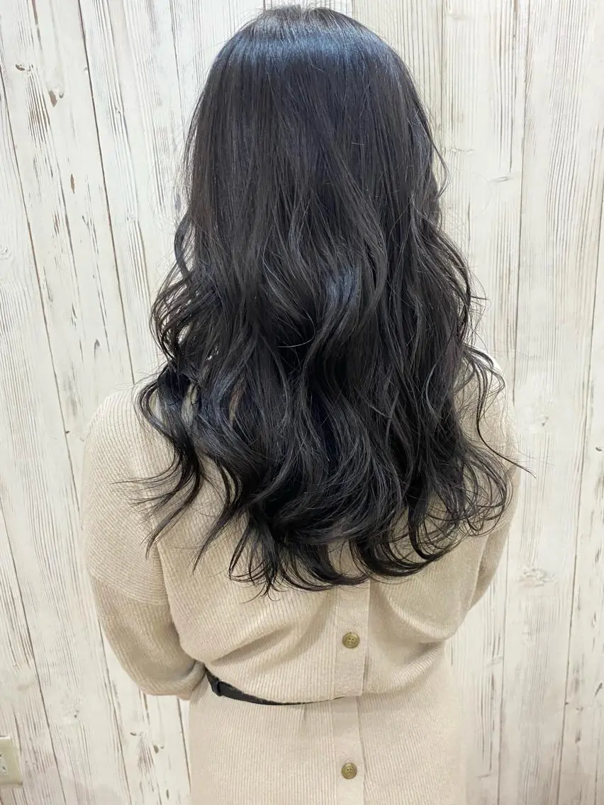 ロング カラー ヘアアレンジ ネイル マツエク・マツパ インナーカラー くびれヘア 外国人風カラー 学生 レイヤーカット カット ヘアカラー 縮毛矯正 トリートメント 夜23時まで予約🉑 reverieあきらのヘアスタイル