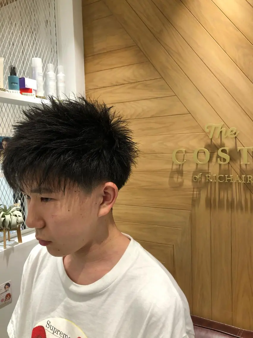 ショート メンズ 鈴村 大介のヘアスタイル