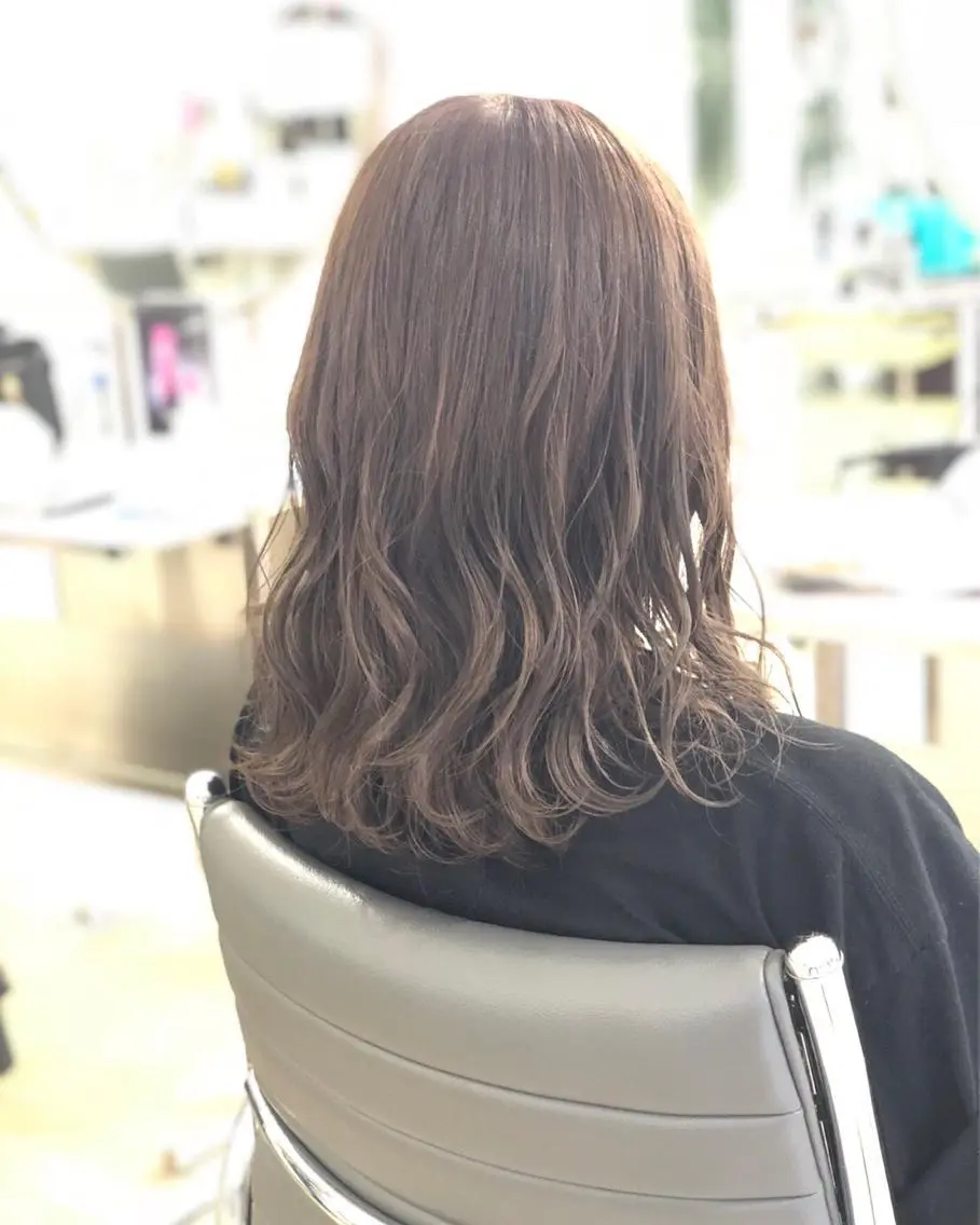 ショート カラー カット ヘアカラー トリートメント レイヤーカット 西村あきやのヘアスタイル