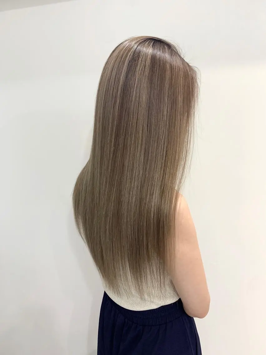 ロング カラー ハイライトカラー ハイライト Akua【代表】 Kazumaのヘアスタイル