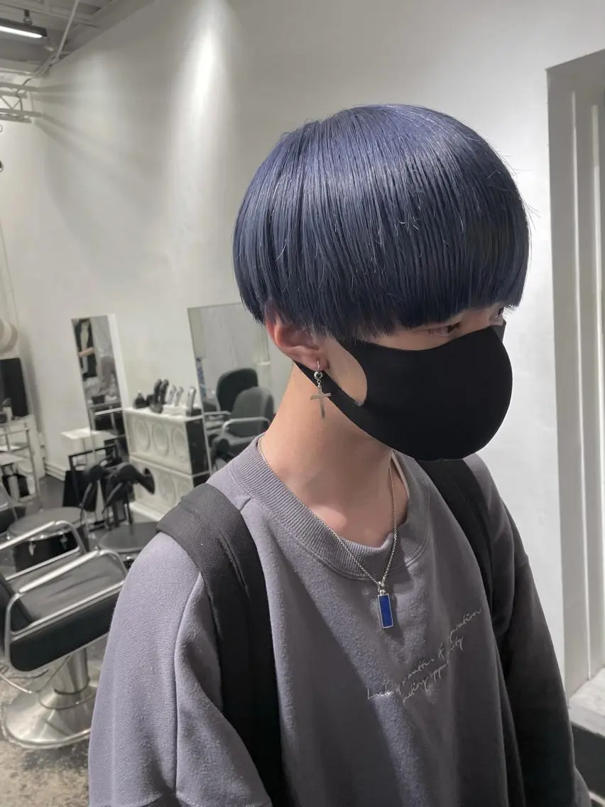 カラー ヘアアレンジ メンズ メンズブリーチ ブリーチ ブルーカラー シルバー カット ヘアカラー トリートメント 艶ハイトーン/ヘア アレンジAYAKAのヘアスタイル