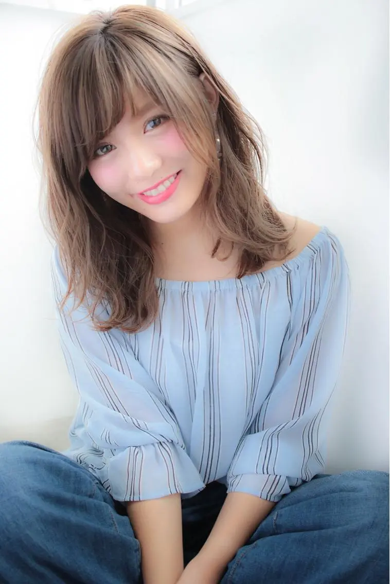セミロング うる艶/レイヤー 🪞池袋LAND🪞のヘアスタイル