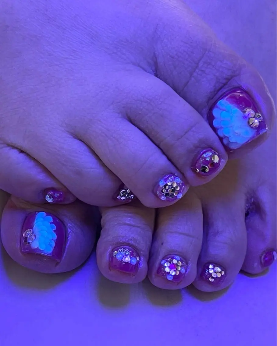 ネイル フットネイル ハンドネイル フットネイル Aila.nail _F_AYUMIのネイルデザイン