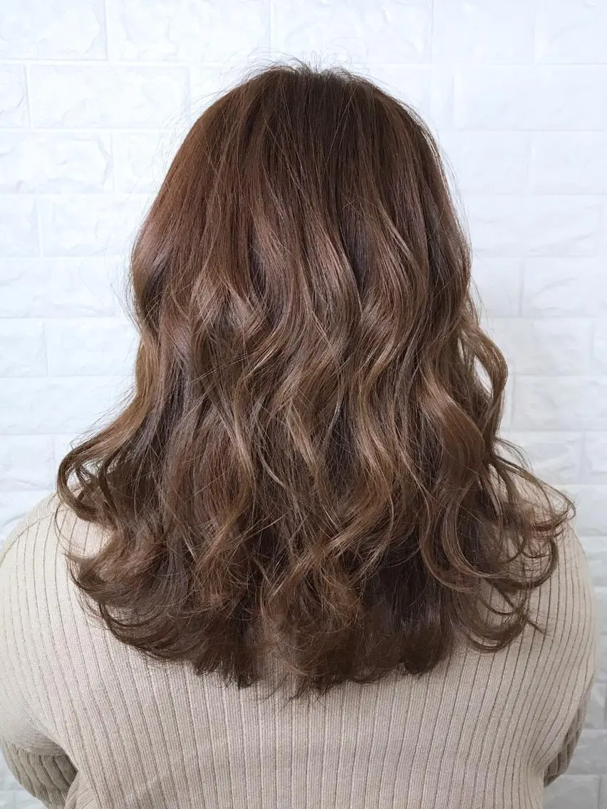 ミディアム カラー ベージュカラー 透明感カラー イルミナカラー カット ヘアカラー 髪質改善縮毛矯正 美容師✂️山崎竜二のヘアスタイル