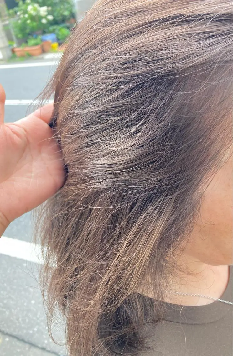 ミディアム 田牧 みゆきのヘアスタイル