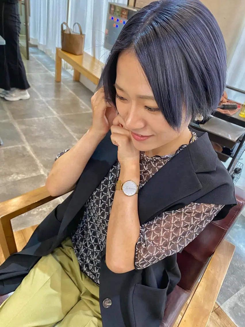 ショート カラー ブリーチ ブルーカラー ブルーグレー ケアブリーチ 髪質改善透明感カラー /SHOGO☀️のヘアスタイル