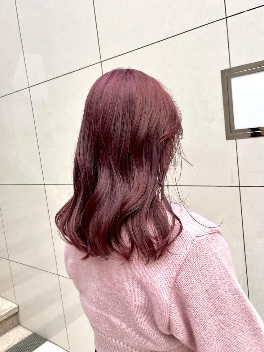 セミロング カラー ラベンダーカラー ピンクカラー ピンクラベンダー くさかみさき🌼暖色 /耳つぼ/オタク🌼のヘアスタイル