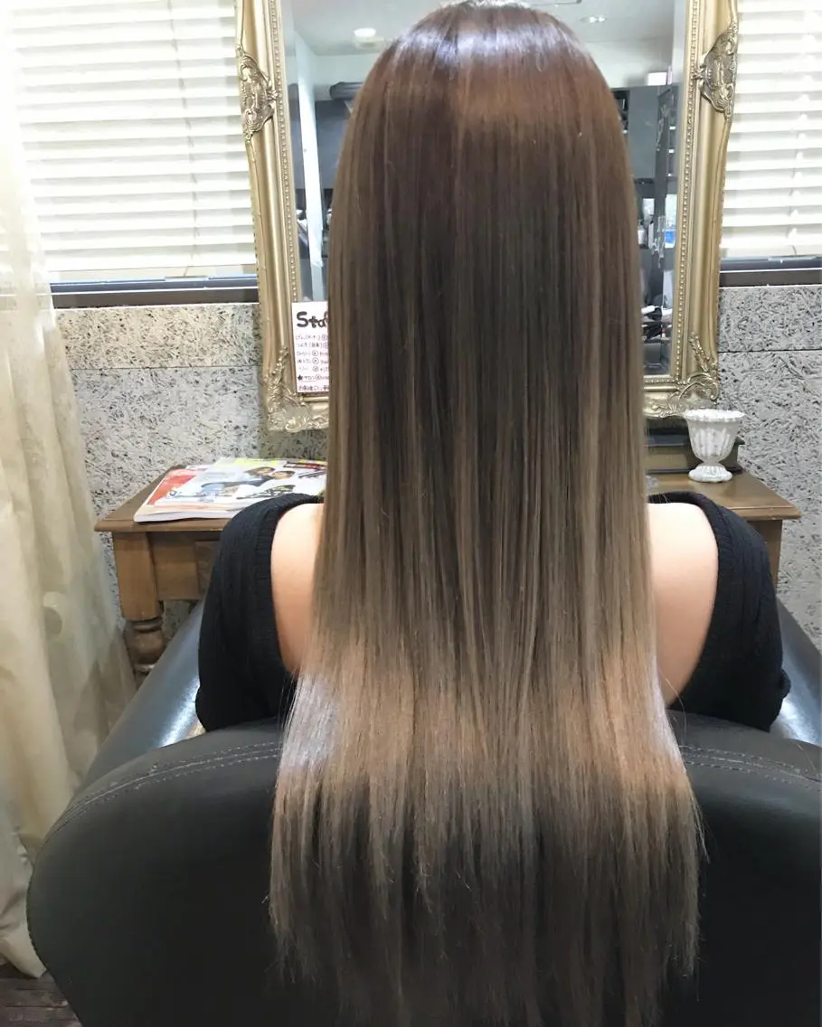 ロング カラー Tsuyoki .のヘアスタイル