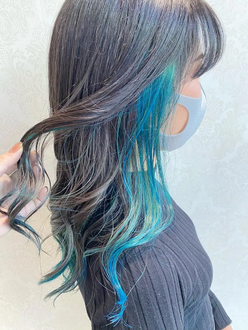 ロング カラー ヘアカラー デザインカラー✨新倉 佑奈のヘアスタイル