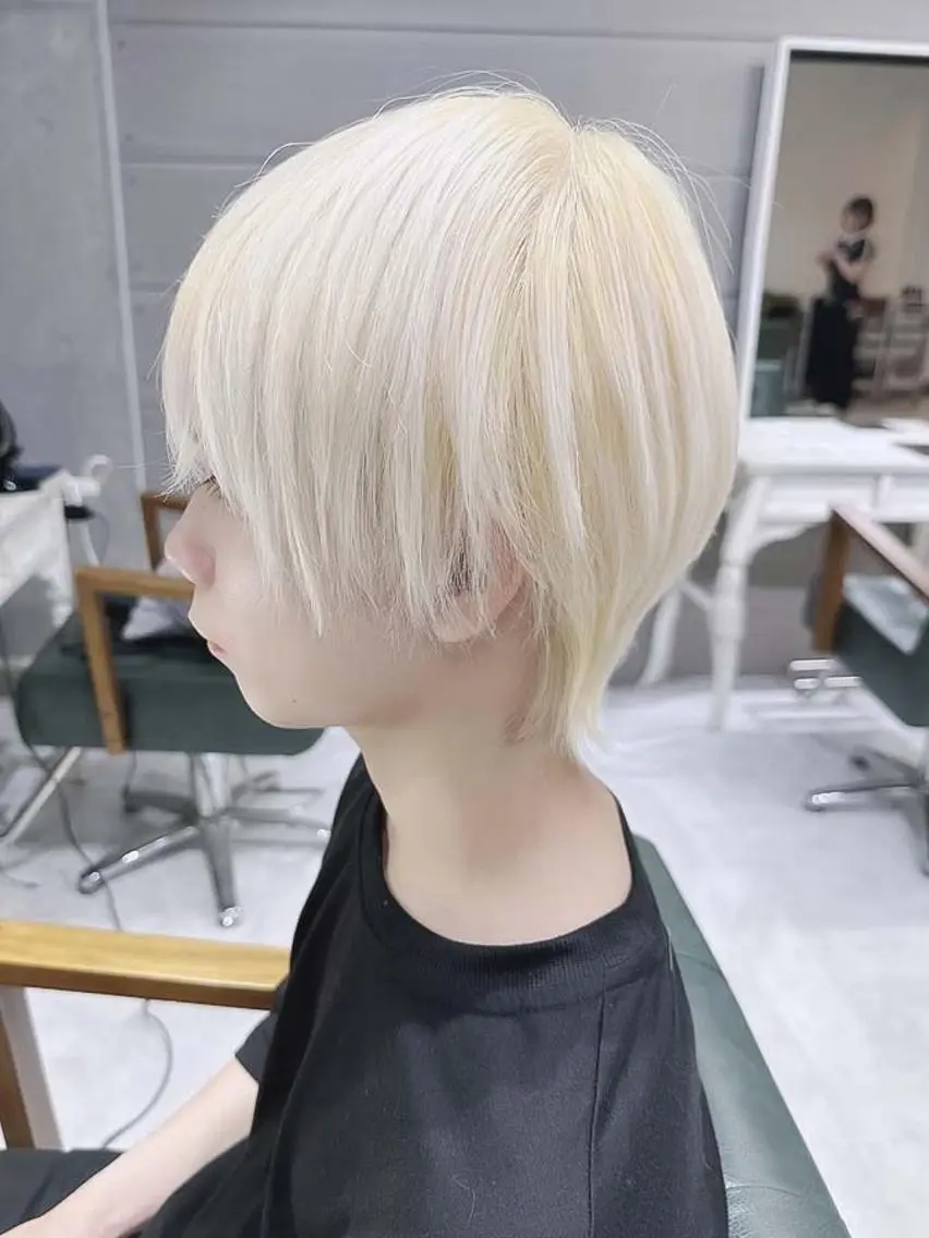 ショート カラー ヘアアレンジ メンズ メンズブリーチ メンズハイトーン ブリーチ ケアブリーチ 透明感カラー Days 透明感カラーのヘアスタイル