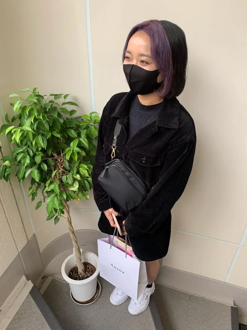 ショート カラー 羽エクステ🪽 🤍まき🤍のヘアスタイル