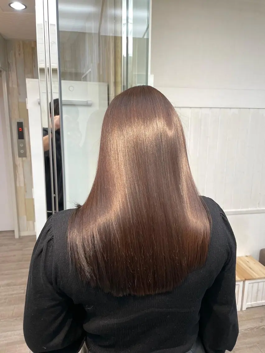 セミロング カラー パーマ ヘアアレンジ アディクシーカラー アッシュ バレイヤージュ ベージュカラー ブリーチ newi grande 横浜店のヘアスタイル