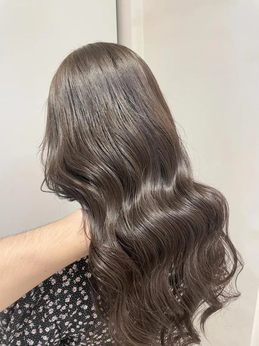 ロング カラー 🩵アンブレラカラー 髪質改善 丸尾】のヘアスタイル