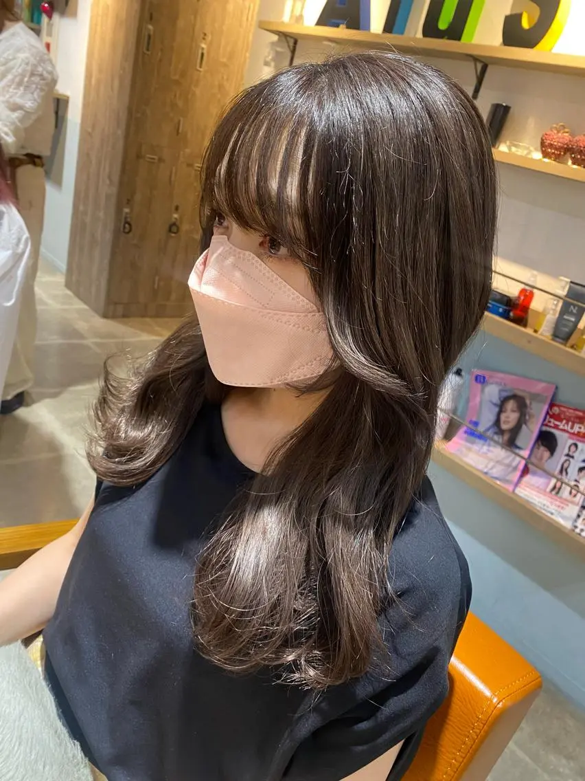 ロング カット トリートメント 🩵盛れる顔周りヘア EMI🩵のヘアスタイル