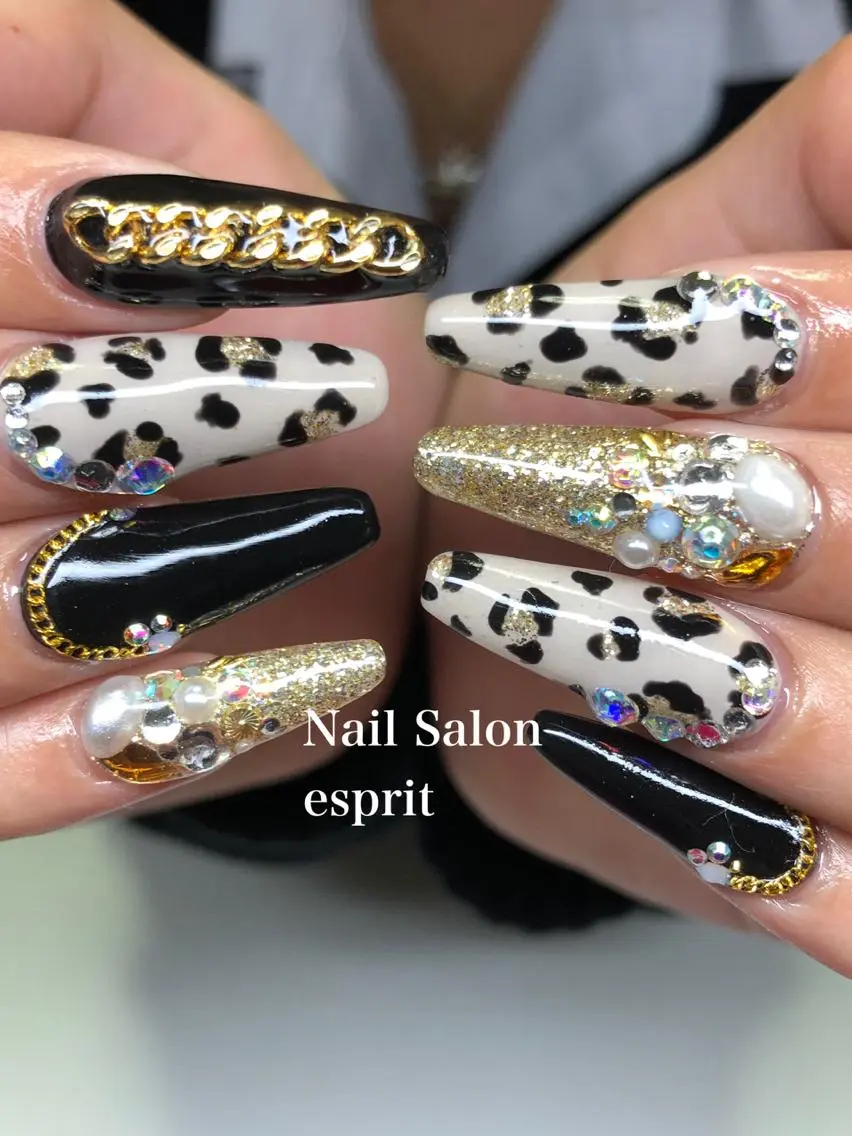 ネイル 長さ出し ロングネイル 持ち込み スカルプネイル ストーンネイル Nail Salon espritのネイルデザイン
