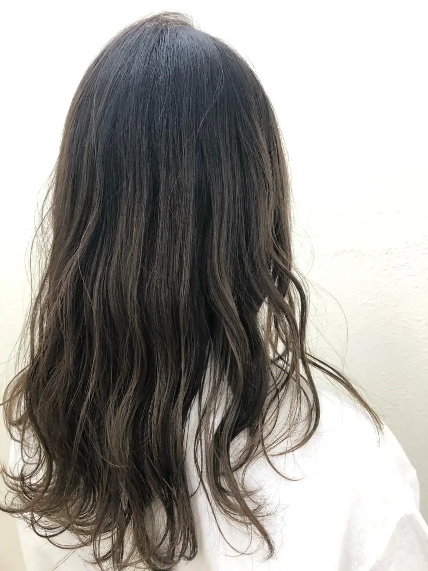 セミロング ZAZA ASAMIのヘアスタイル