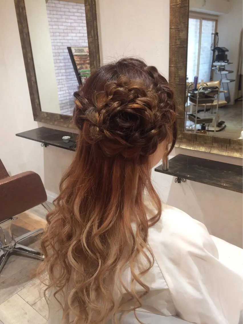 ヘアアレンジ ハーフアップ K-POP好き美容師 🇰🇷Kai.Yのヘアスタイル