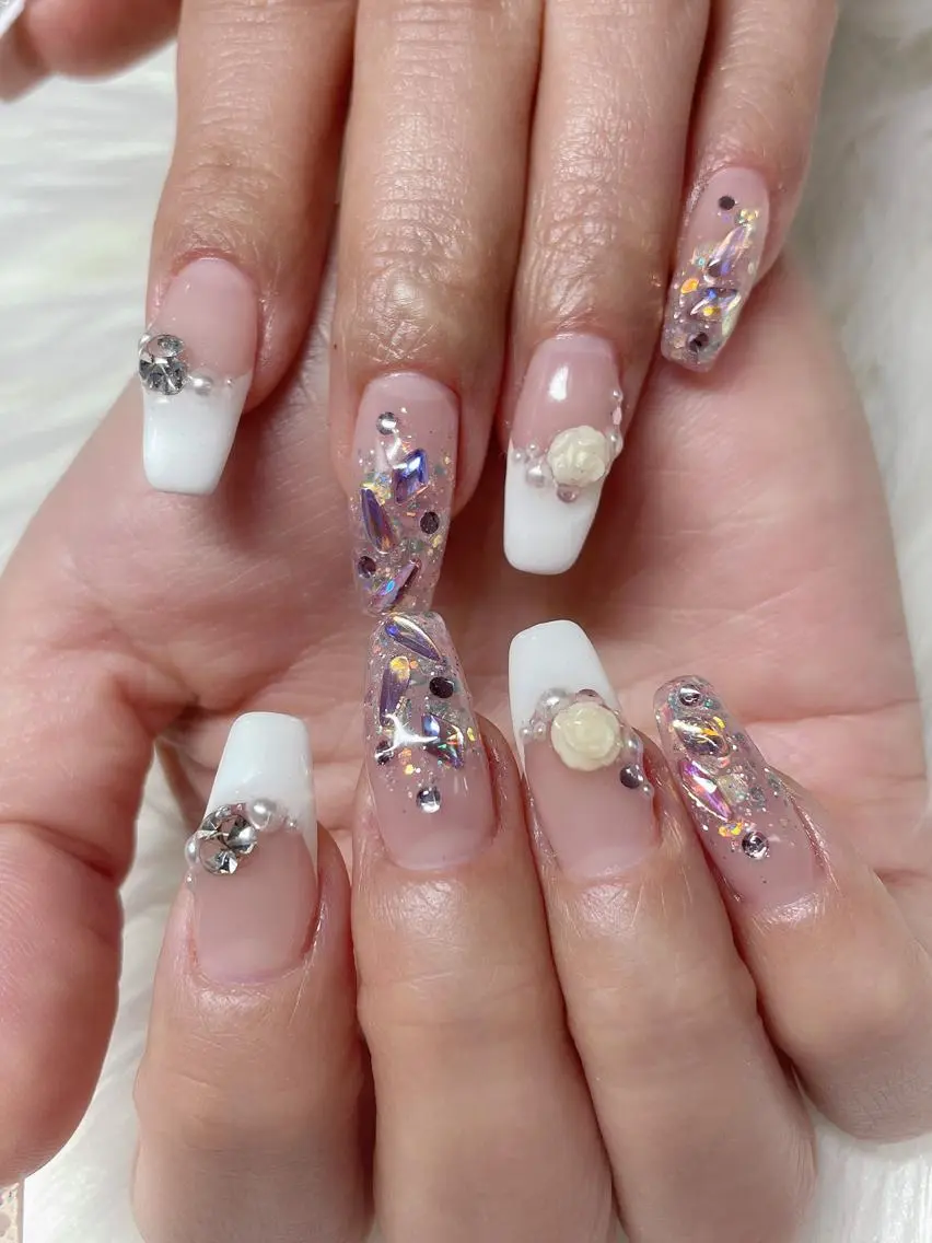 ネイル AngelChris ビューティーサロンのネイルデザイン