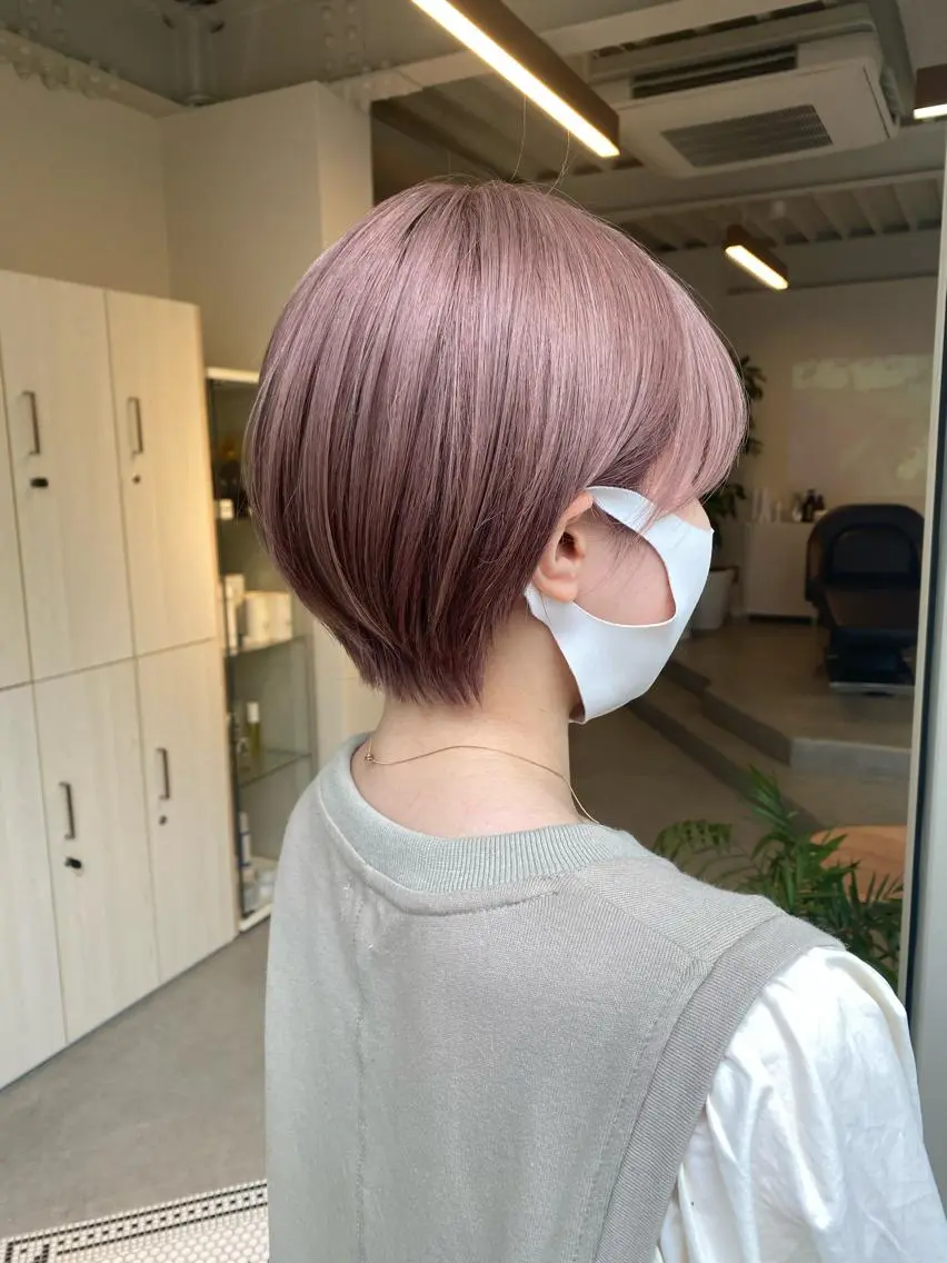 ショート カラー ベージュカラー ピンクカラー ピンクベージュ ハイトーン×似合わせ 🌱中川慎之介のヘアスタイル