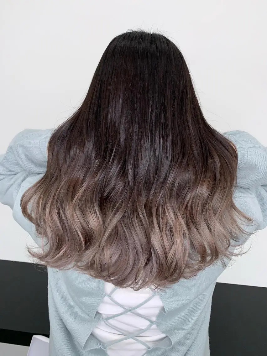 セミロング 山田 絵里菜のヘアスタイル