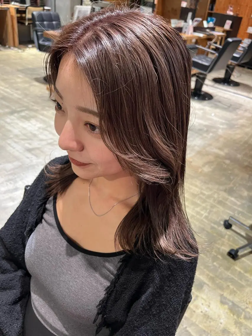 ミディアム カラー 透明感カラー カット ヘアカラー トリートメント 酸性縮毛矯正 Coreすずのヘアスタイル