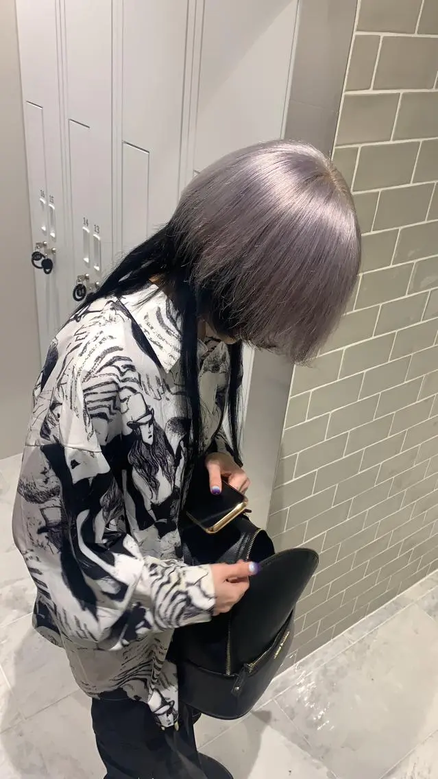 ロング エクステ 派手髪支持率No1 Eisukeのヘアスタイル