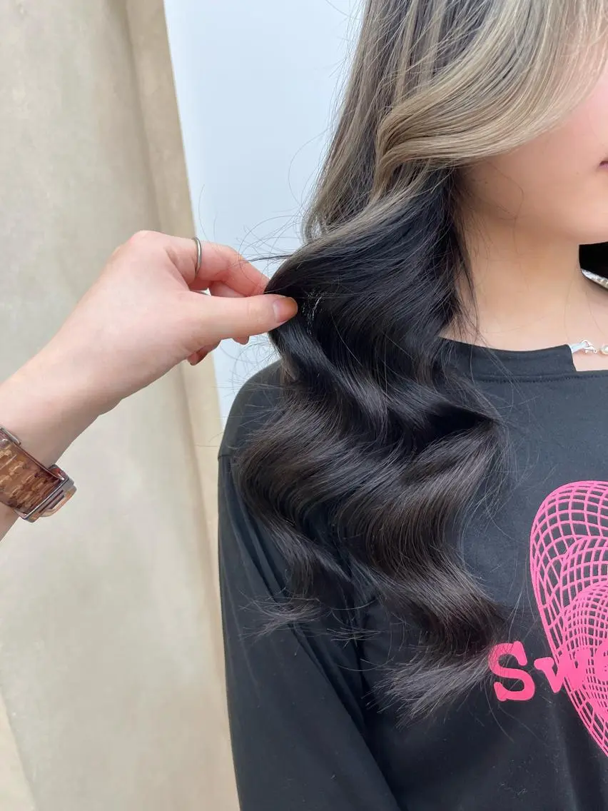 カラー グレージュ カット ヘアカラー 🇰🇷jisoo -ジス-🇰🇷のヘアスタイル