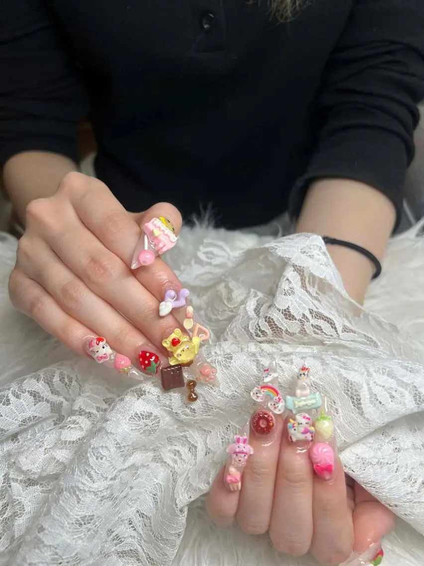 ネイル フレンチネイル ジェルネイル ハロウィン 韓国ネイル マグネットネイル ハンドネイル neco H.babynailのネイルデザイン