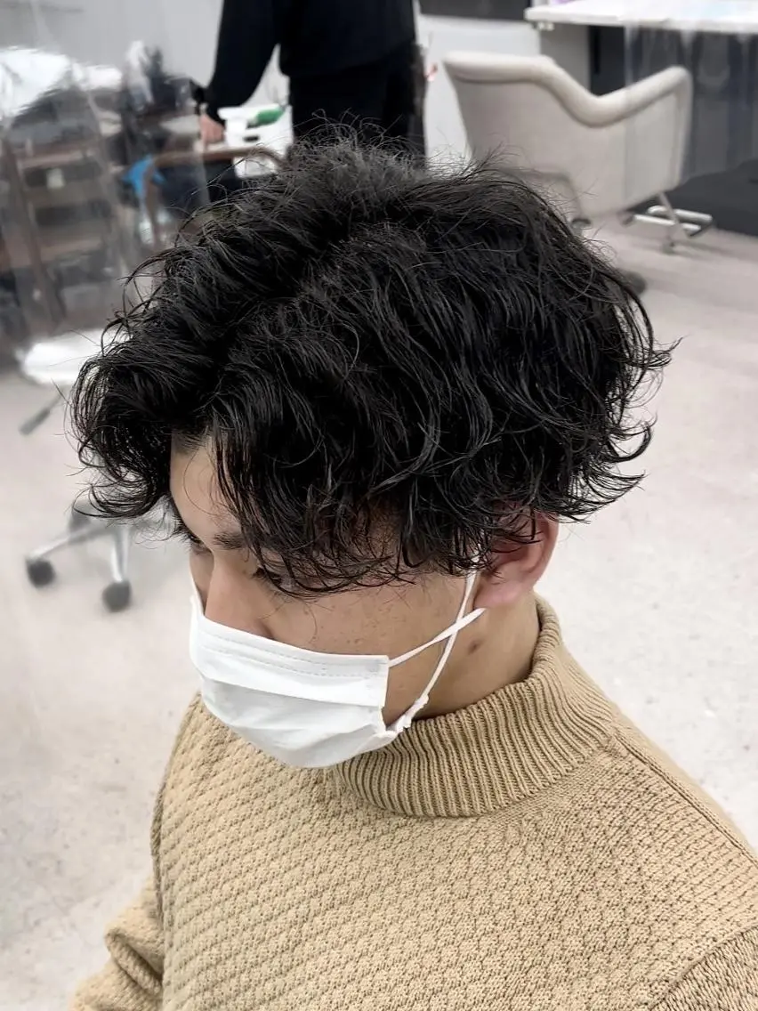 ショート 京都河原町 メンズパーマ助川龍哉のヘアスタイル