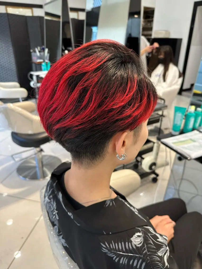 ショート カラー レッドカラー ウルフカット/デザイ ンカラー/あらげのヘアスタイル