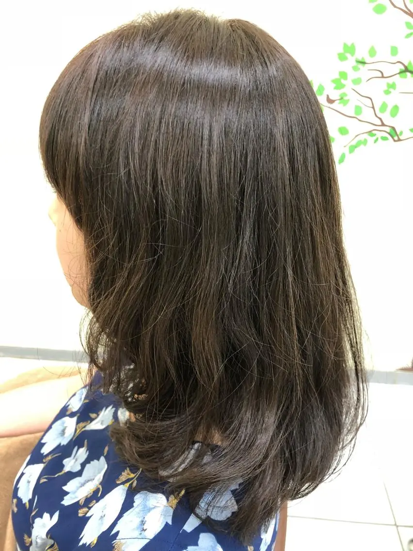 ミディアム カラー ミディアムパーマ ベージュカラー 前田 朋樹のヘアスタイル