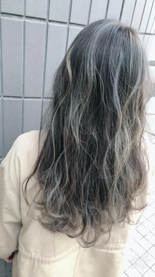 ロング カラー ヘアアレンジ グレージュ TAKA 【髪質改善】のヘアスタイル
