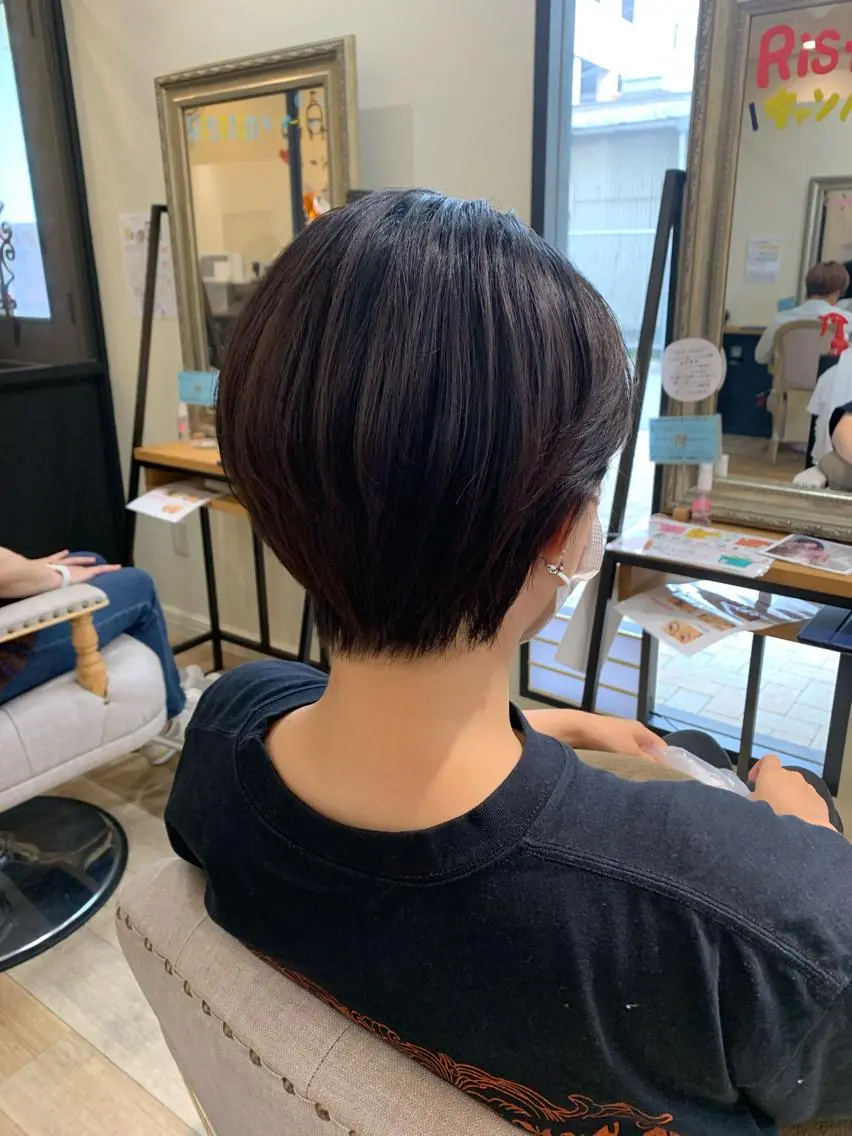 ショート ショートヘア 艶髪レイヤー上田 紗也🇰🇷💗のヘアスタイル