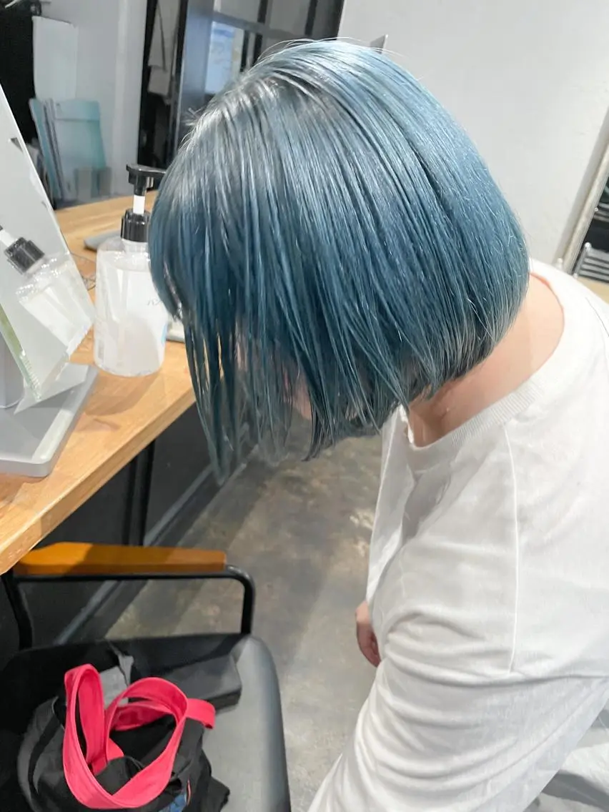 ショート カラー ✨ブリーチなし透明感 池袋 水野のヘアスタイル