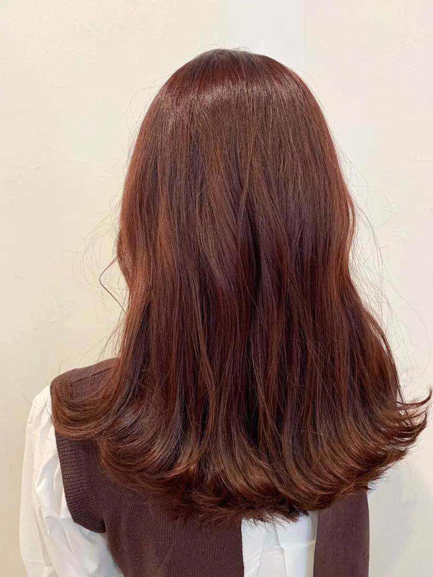 セミロング カラー ピンクカラー レッドカラー カット ヘアカラー NUMBER 天王寺 🌼yuriのヘアスタイル