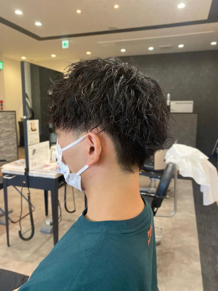 ショート パーマ メンズ カット パーマ 矢部 萌深のヘアスタイル