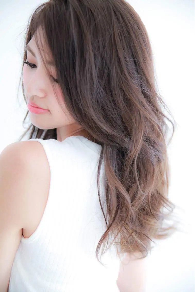 セミロング カラー ヘアカラー ビビデ枚方店　店長 濵添　健太郎のヘアスタイル