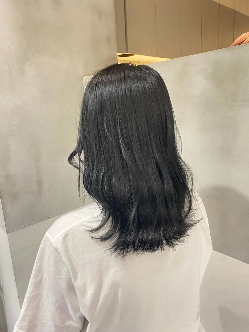 セミロング カラー ブルーカラー ブルーグレー カット ヘアカラー トリートメント ヘアセット ナチュラル/韓国💎 haruka 💎のヘアスタイル