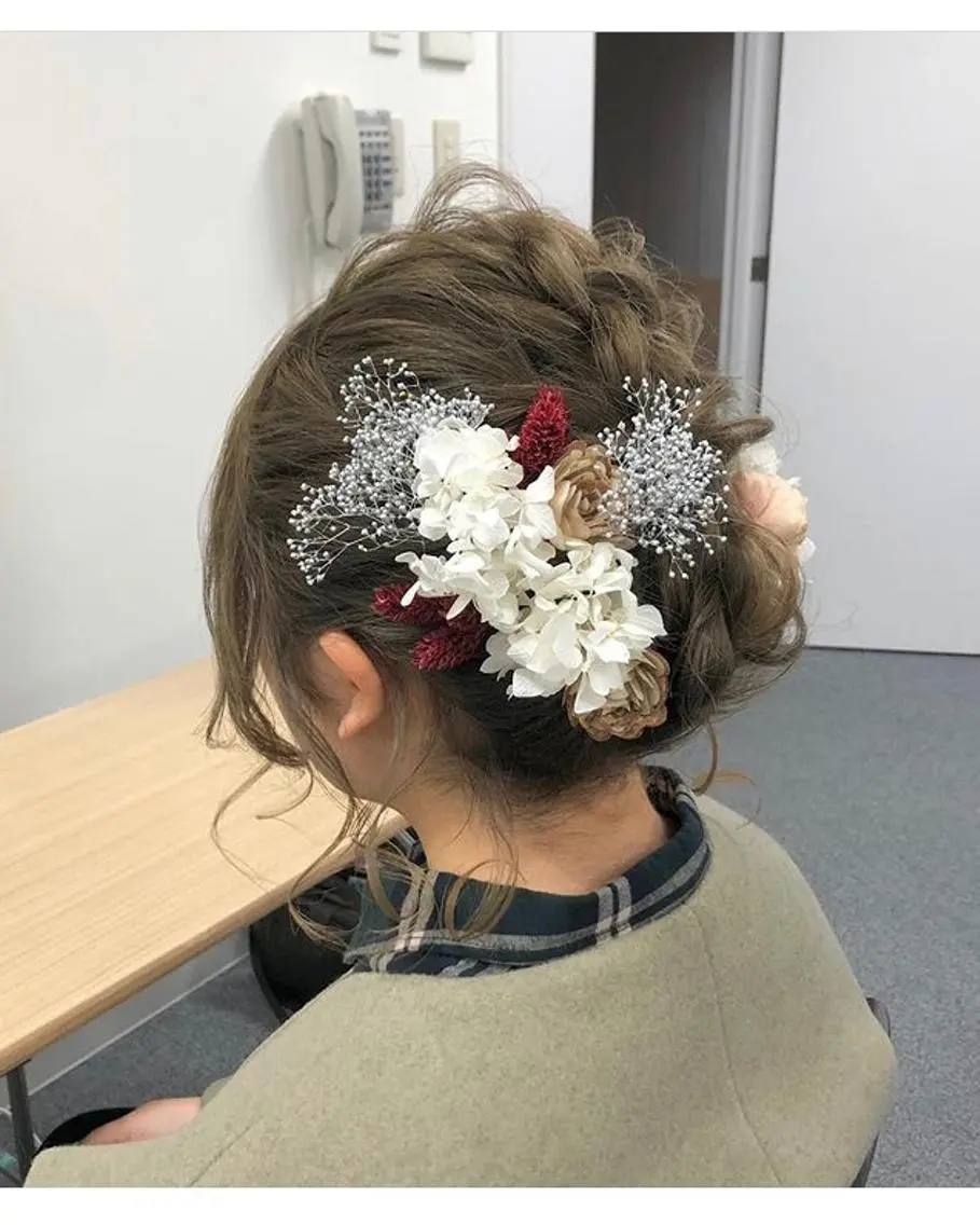 ミディアム ヘアアレンジ 成人式 卒業式のヘアスタイル ヘアセット 梅山 美侑のヘアスタイル