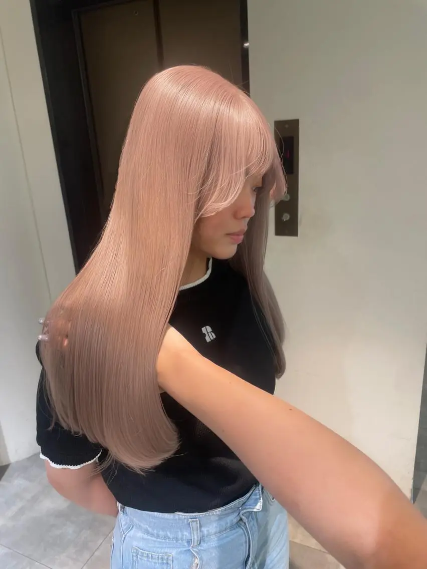 ロング ヘアカラー LINDOTOKYO 梅田店のヘアスタイル