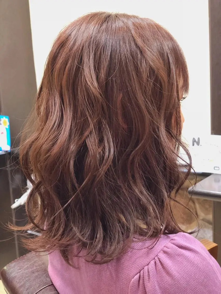 セミロング カラー ヘアアレンジ ブラウンカラー ピンクカラー ピンクブラウン 溝口 ひなこのマツエク・マツパデザイン