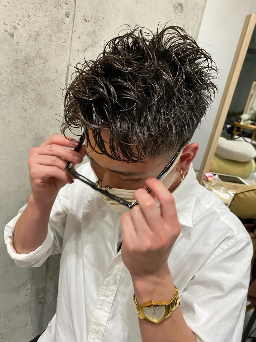 パーマ メンズ カット パーマ トリートメント 似合う髪型見つけます AYAKAのヘアスタイル