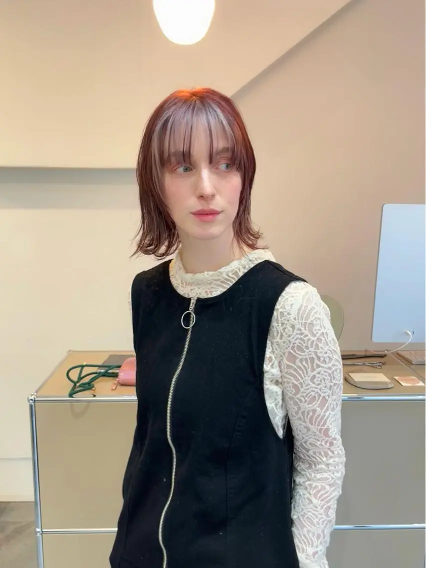 ミディアム カラー 切りっぱなしボブ ショートボブ ベージュカラー ブリーチ ケアブリーチ ヘアカラー トリートメント 蔵前 デザインカット KOBAYASHIのその他イメージ