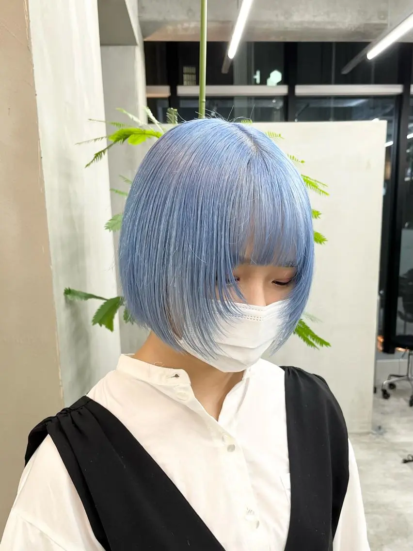 ミディアム カラー ヘアカラー トリートメント イツク ⚡️ ルーツ/ハイトーンのヘアスタイル