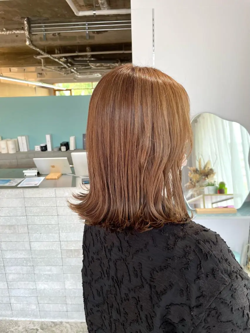 ミディアム カラー ベージュカラー オリーブベージュ カット ヘアカラー トリートメント 髪質改善×美髪矯正 艶髪カラー　阪口のヘアスタイル