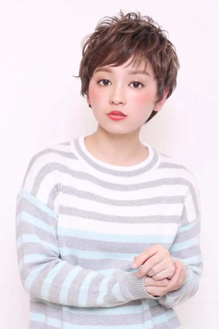 ショート カラー noa ノアのヘアスタイル