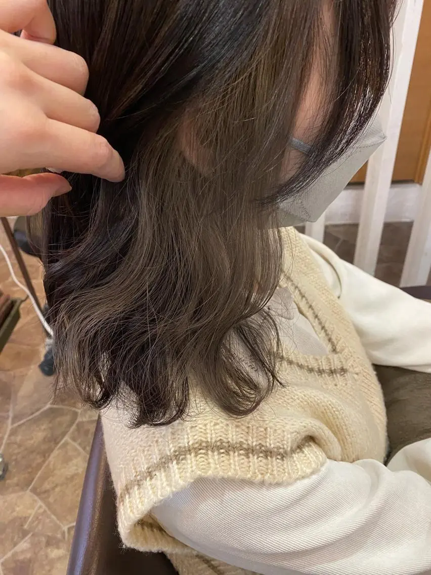 セミロング ヘアカラー トリートメント LeSoleil 大江珠実のヘアスタイル